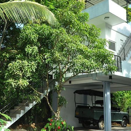 The Fence Bed and Breakfast Bentota Buitenkant foto