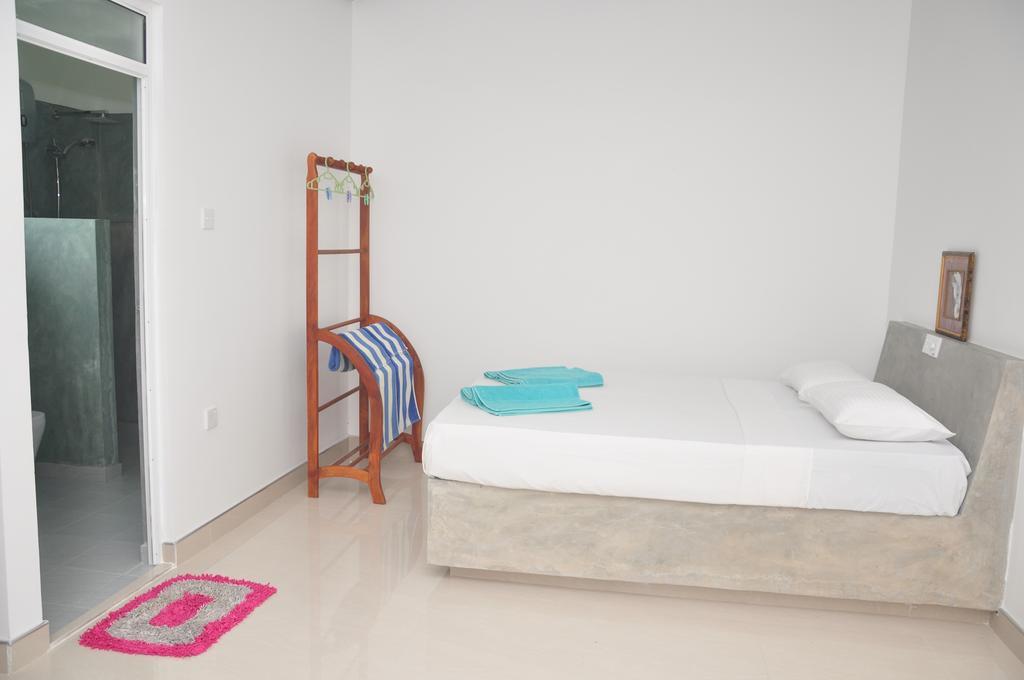 The Fence Bed and Breakfast Bentota Kamer foto