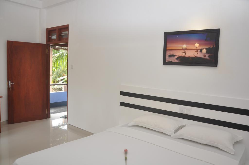 The Fence Bed and Breakfast Bentota Buitenkant foto