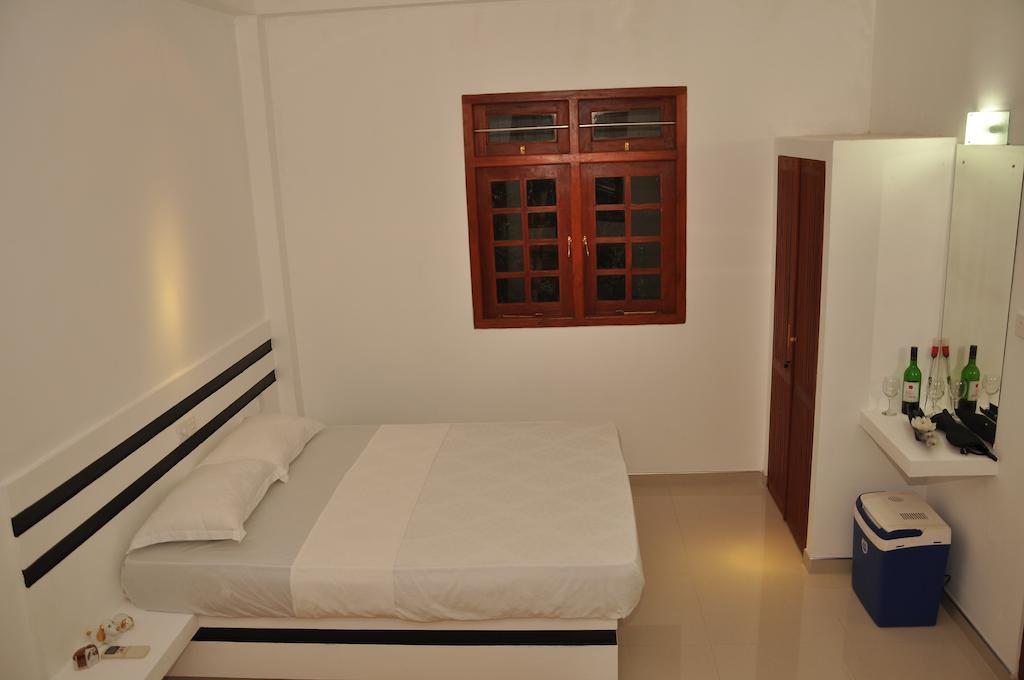 The Fence Bed and Breakfast Bentota Kamer foto