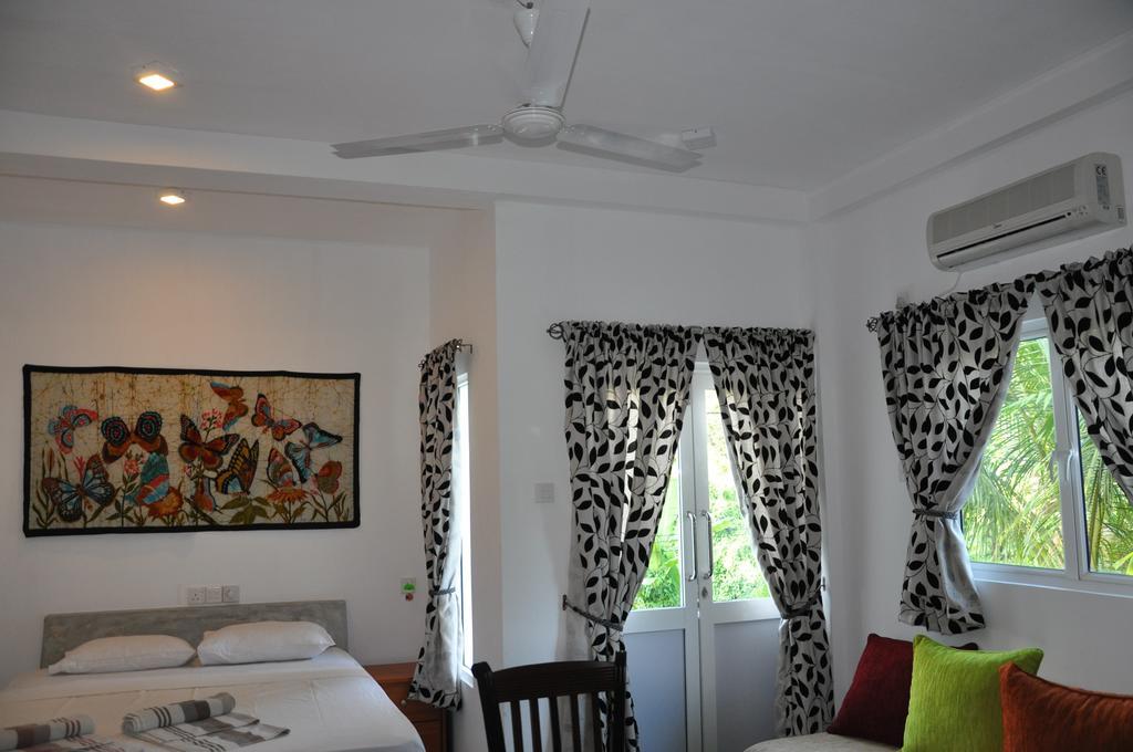 The Fence Bed and Breakfast Bentota Buitenkant foto