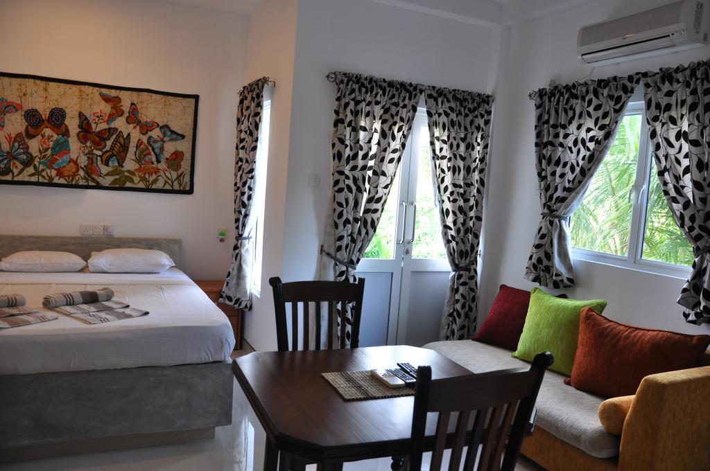 The Fence Bed and Breakfast Bentota Buitenkant foto